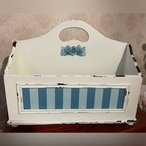 Shabby Chic Blue Striped Floral Footed Storage Holder🌷